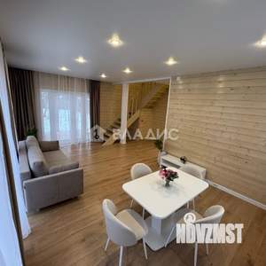 Дом 148м&sup2;, 2-этажный, участок 9 сот.  