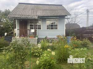 Дом 35м&sup2;, 2-этажный, участок 6 сот.  