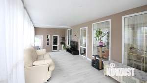 Дом 250м&sup2;, 2-этажный, участок 10 сот.  