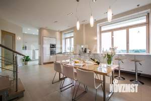 Коттедж 433м&sup2;, 3-этажный, участок 34 сот.  