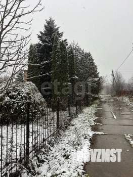 Дом 302м&sup2;, 3-этажный, участок 42 сот.  