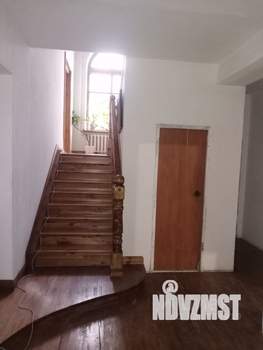 Дом 242м², 2-этажный, участок 17 сот.  