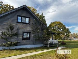 Дом 300м&sup2;, 2-этажный, участок 75 сот.  