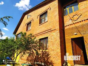 Дом 98м², 2-этажный, участок 10 сот.  