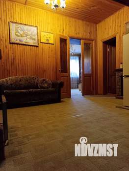 Коттедж 400м², 2-этажный, участок 20 сот.  