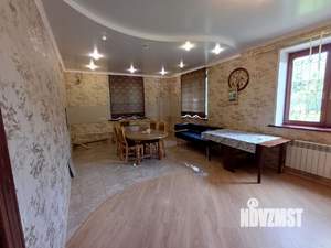 Дом 272м², 2-этажный, участок 12 сот.  