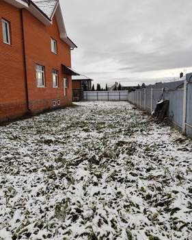 Дом 552м&sup2;, 3-этажный, участок 15 сот.  