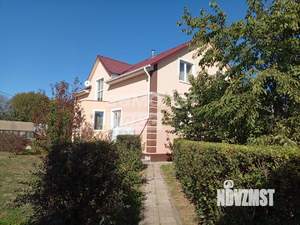 Дом 200м², 2-этажный, участок 15 сот.  