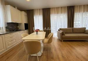 Дом 148м&sup2;, 2-этажный, участок 9 сот.  