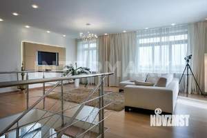 Коттедж 433м&sup2;, 3-этажный, участок 34 сот.  