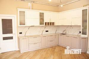 Дом 230м&sup2;, 2-этажный, участок 15 сот.  