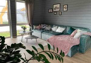 Дом 200м&sup2;, 2-этажный, участок 10 сот.  