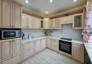 Дом 183м&sup2;, 2-этажный, участок 10 сот.  