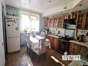 Дом 200м², 2-этажный, участок 15 сот.  