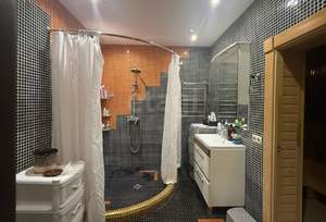 Дом 320м&sup2;, 3-этажный, участок 18 сот.  