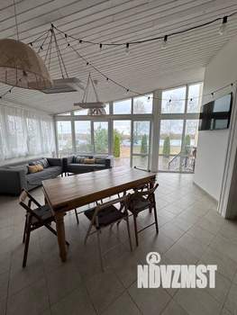 Дом 250м², 2-этажный, участок 25 сот.  