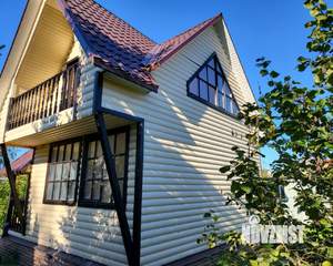 Дом 72м&sup2;, 2-этажный, участок 10 сот.  