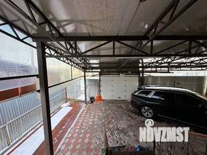 Коттедж 220м&sup2;, 2-этажный, участок 10 сот.  