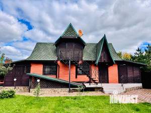 Дом 512м², 3-этажный, участок 15 сот.  