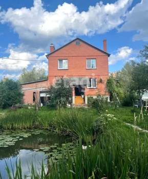 Дом 139м², 2-этажный, участок 15 сот.  