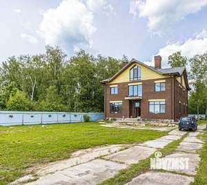 Дом 495м&sup2;, 3-этажный, участок 23 сот.  