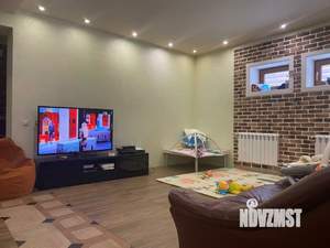 Дом 320м², 3-этажный, участок 19 сот.  