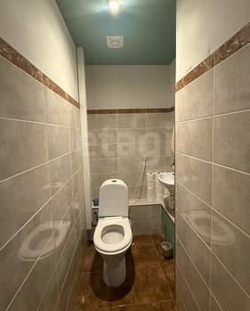 Дом 320м&sup2;, 3-этажный, участок 18 сот.  