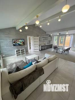 Дом 135м&sup2;, 1-этажный, участок 10 сот.  