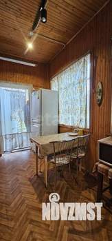 Дом 130м&sup2;, 2-этажный, участок 7 сот.  