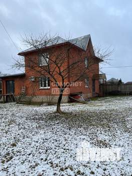 Дом 111м&sup2;, 2-этажный, участок 8 сот.  