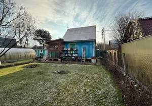 Дом 18м&sup2;, 2-этажный, участок 6 сот.  