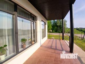 Дом 220м&sup2;, 2-этажный, участок 12 сот.  