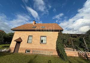 Дом 232м², 2-этажный, участок 30 сот.  