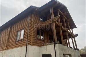 Дом 320м&sup2;, 3-этажный, участок 18 сот.  