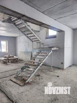 Коттедж 232м&sup2;, 2-этажный, участок 25 сот.  