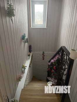Дом 220м², 2-этажный, участок 15 сот.  