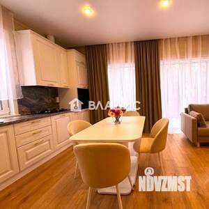 Дом 150м&sup2;, 2-этажный, участок 9 сот.  