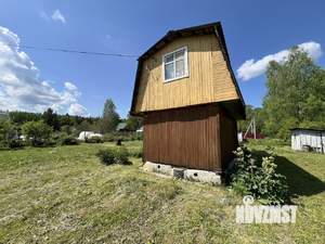 Дом 20м&sup2;, 2-этажный, участок 6 сот.  