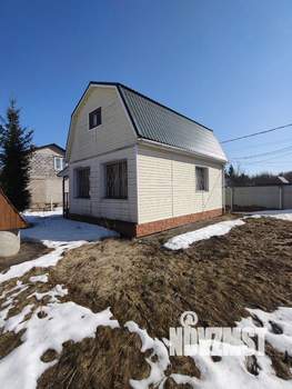 Дом 42м&sup2;, 2-этажный, участок 6 сот.  