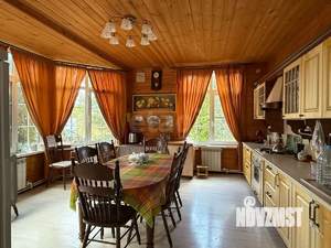 Дача 227м², 2-этажный, участок 10 сот.  