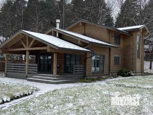 Дом 230м&sup2;, 2-этажный, участок 25 сот.  