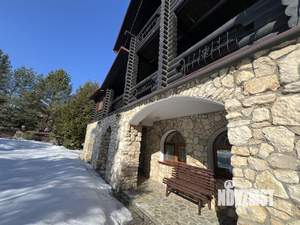 Дом 216м&sup2;, 3-этажный, участок 37 сот.  