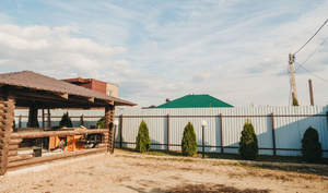 Дом 220м&sup2;, 2-этажный, участок 9 сот.  