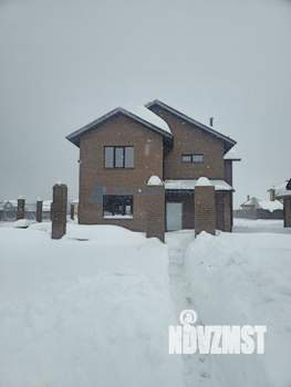 Коттедж 232м&sup2;, 2-этажный, участок 25 сот.  