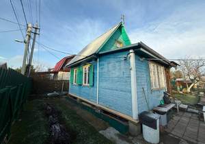 Дом 18м², 2-этажный, участок 6 сот.  