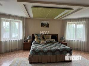 Дом 244м², 3-этажный, участок 13 сот.  