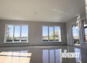 Коттедж 175м&sup2;, 2-этажный, участок 10 сот.  