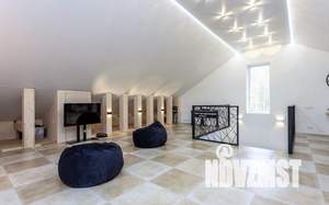 Коттедж 225м², 2-этажный, участок 15 сот.  