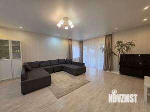 Дом 183м&sup2;, 2-этажный, участок 10 сот.  