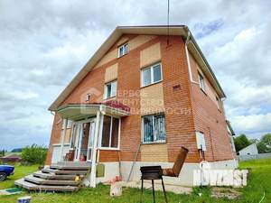 Дом 244м², 2-этажный, участок 15 сот.  